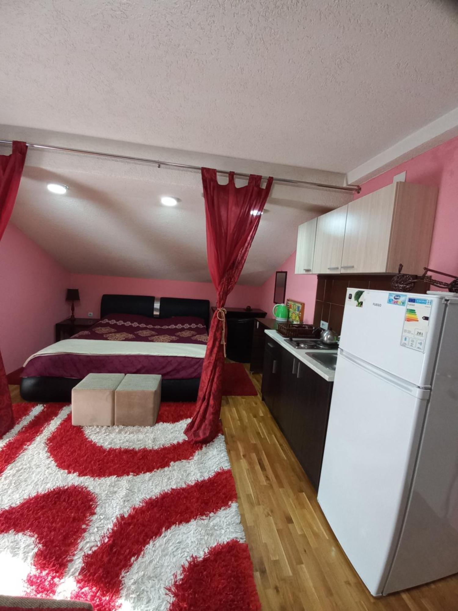 Appartement Durmitor à Kumanovo Chambre photo